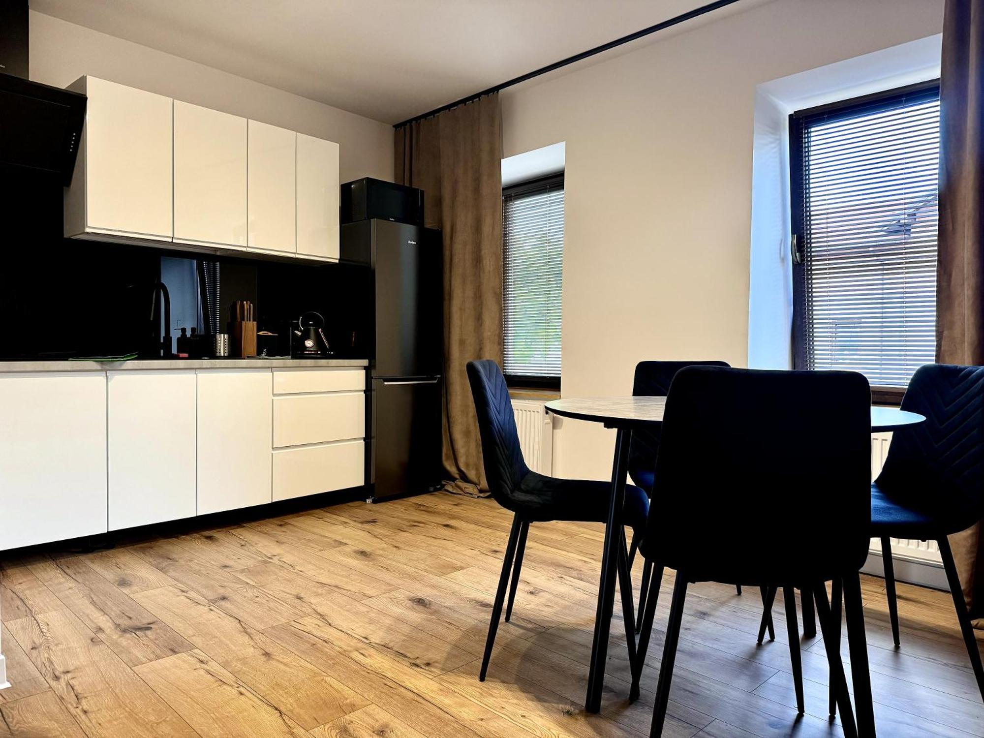Apartment Sweet *