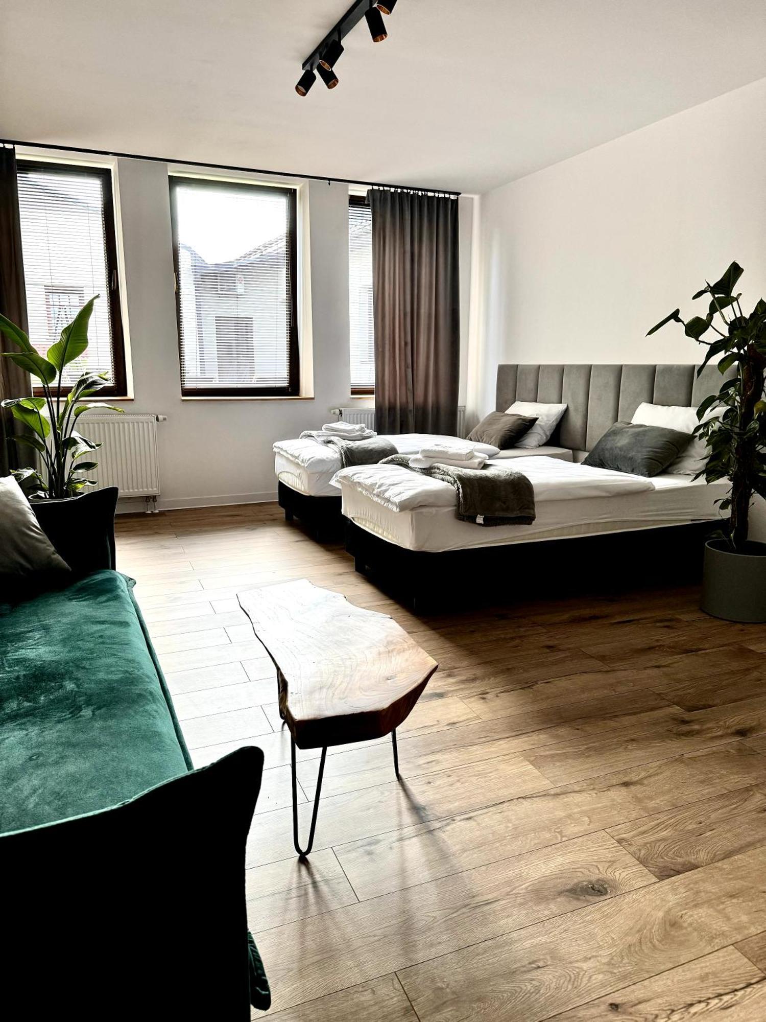 Apartment Sweet *